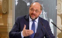 Schulz kritisiert Merkels Rentenpolitik