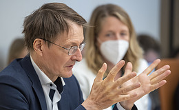 Lauterbach plant verbindliche Zahl an Pflegekräften in Kliniken